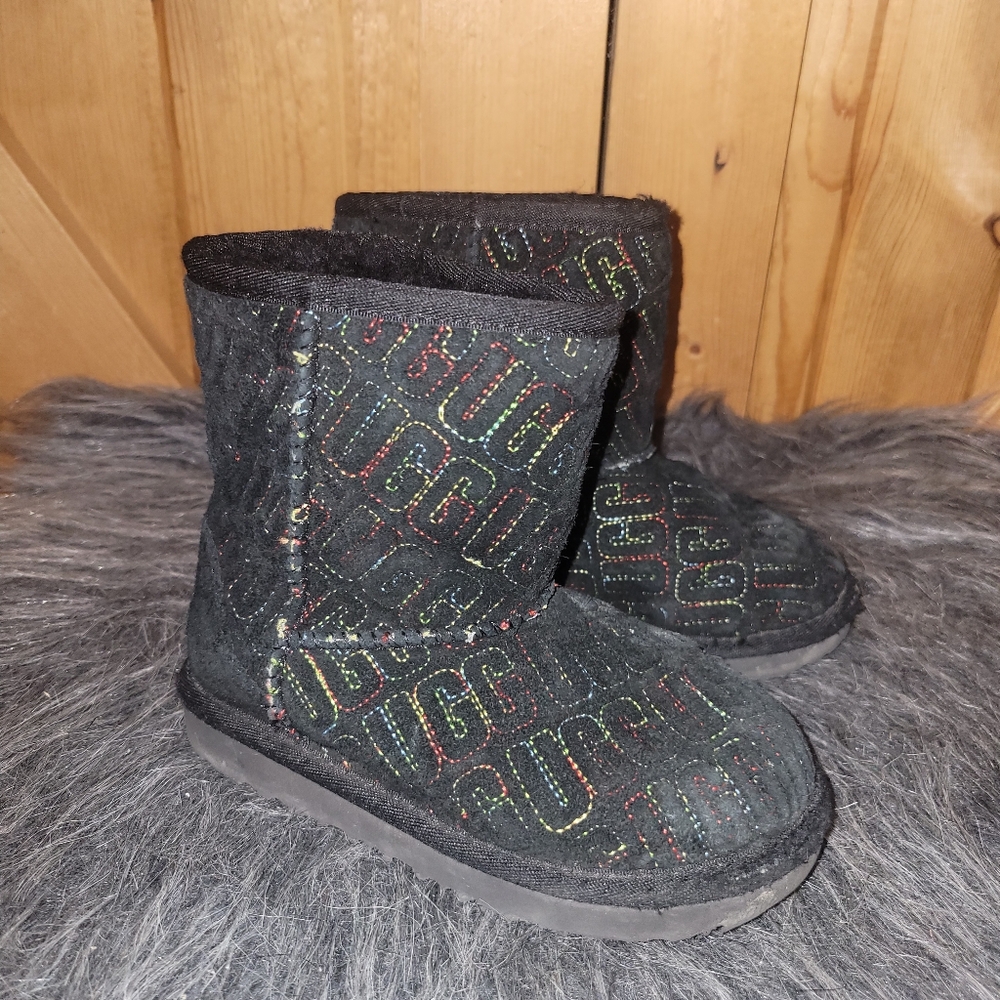 UGG Toddler Girls Black Rainbow Stitch Suede Boots size 11